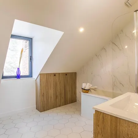 La Vague- Grand Confort -vue - 2 A 6 Personnes Houlgate